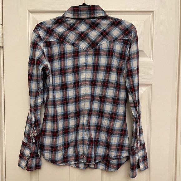 Seven7 women’s shirt ruffle front pearl snap shirt in red and blue, size L - Picture 5 of 6